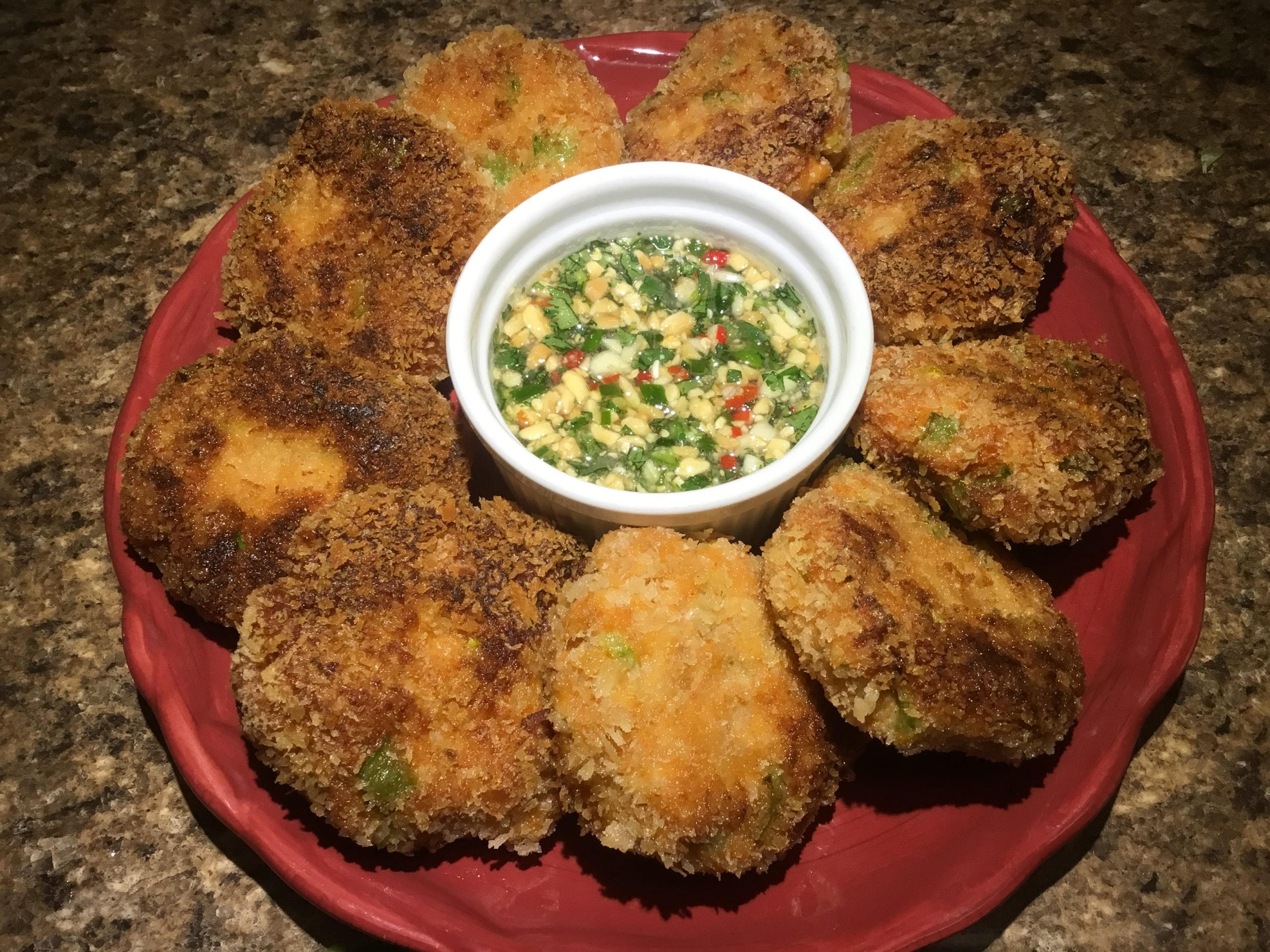 Tod Mun Goong (Thai Shrimp Cakes)