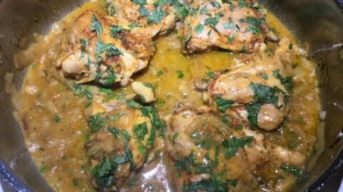 Salvadoran Chicken in White Wine Sauce